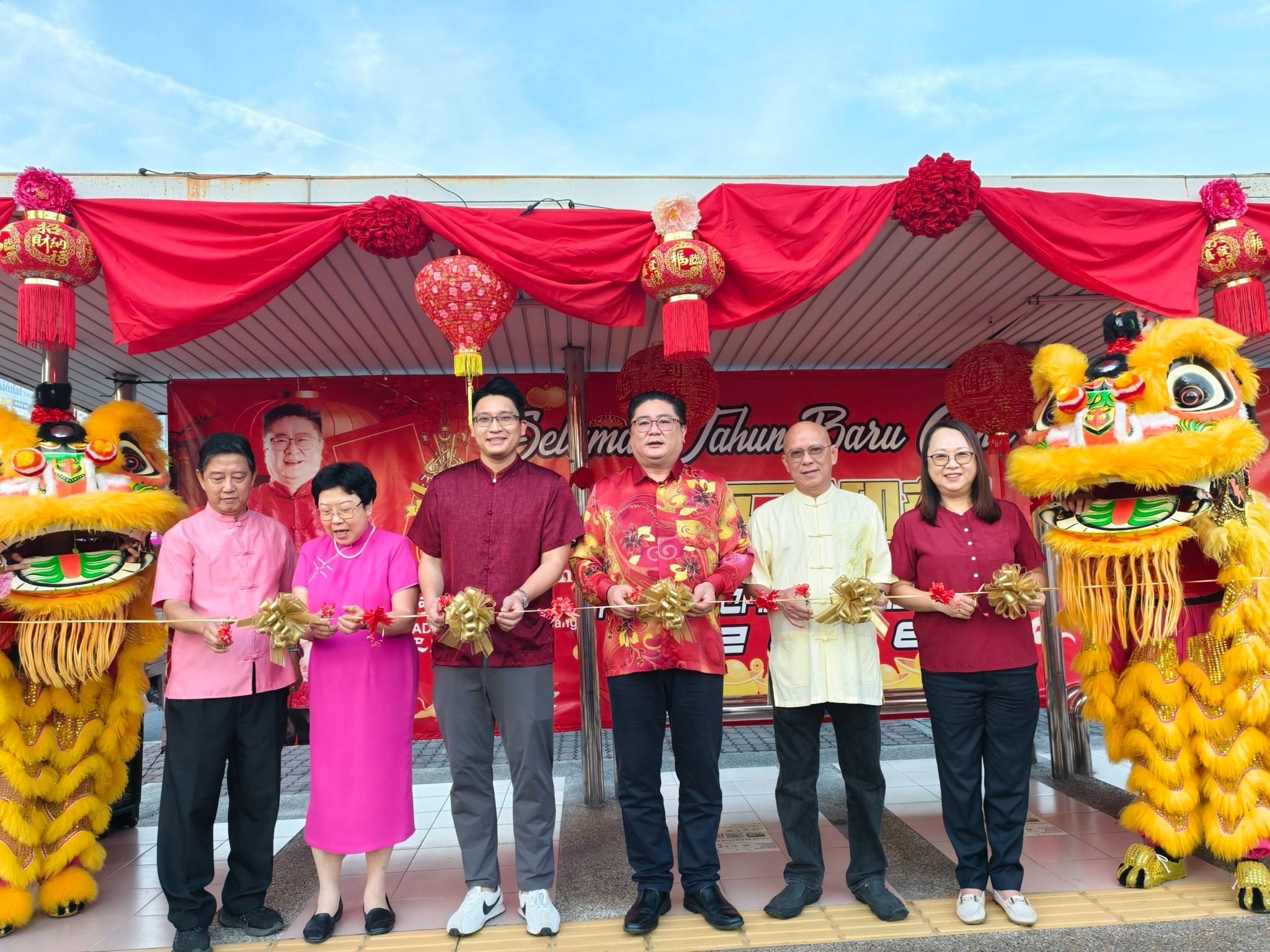 巴生永安镇换春装 红彤彤年味带来温馨