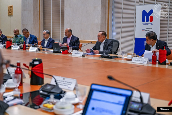 安华下令各政府部门 加快落实国家数码与AI议程