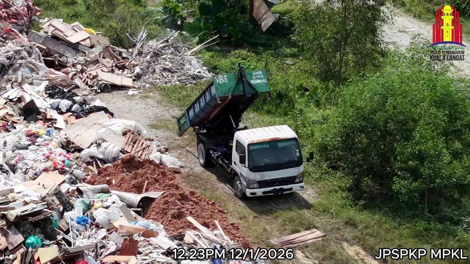 Dron MPKL kesan kegiatan buang sampah secara haram di dua lokasi