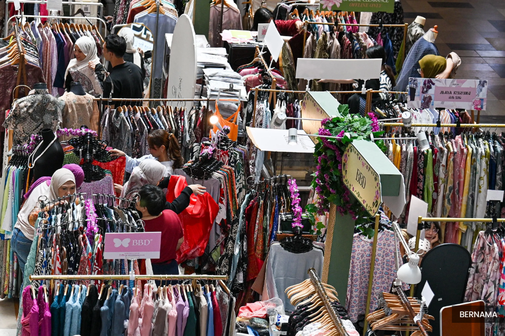 Malaysians must start saving more as economic crises bite — Expert