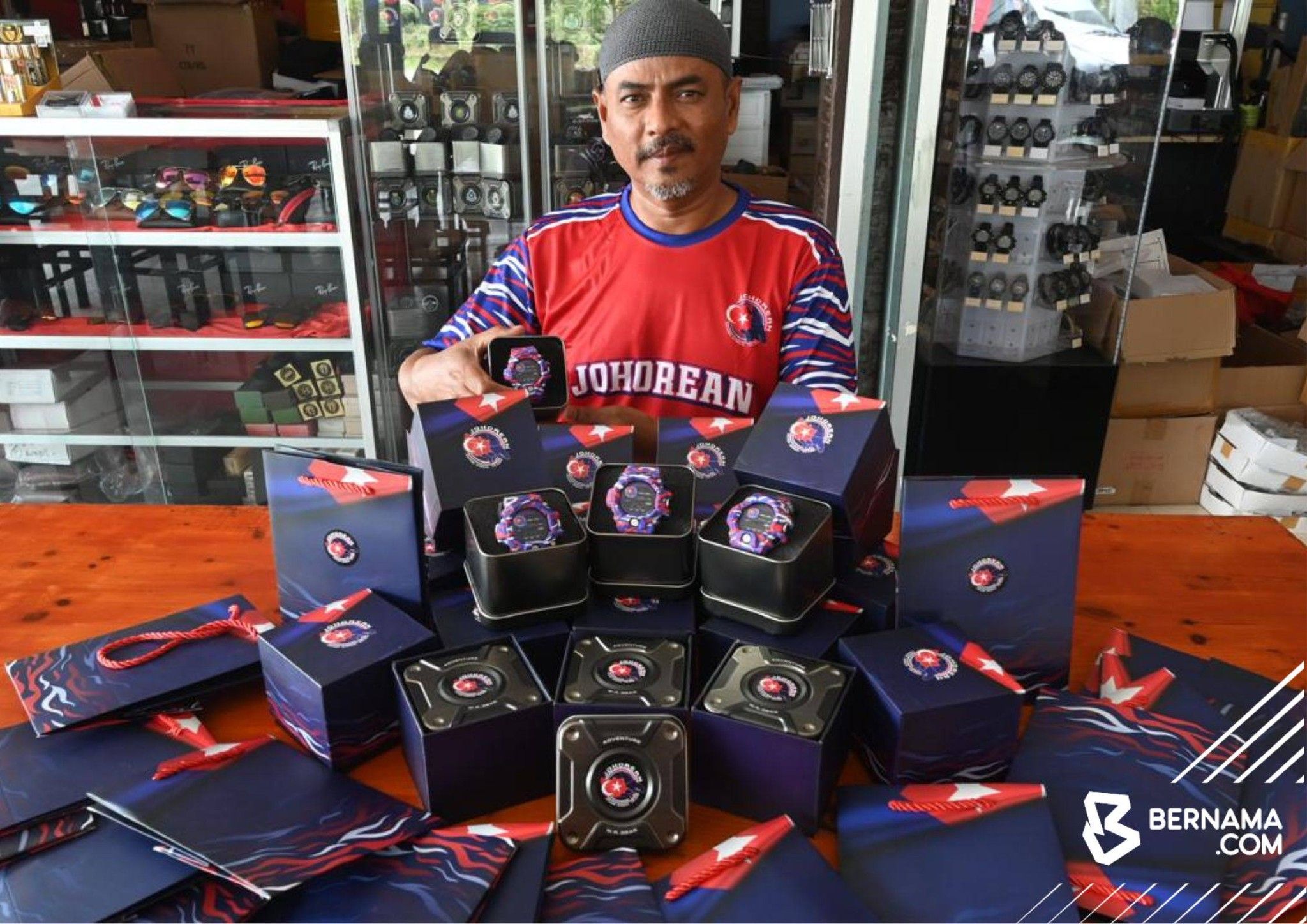 从御前护卫到腕表商  退伍海军把兴趣变事业