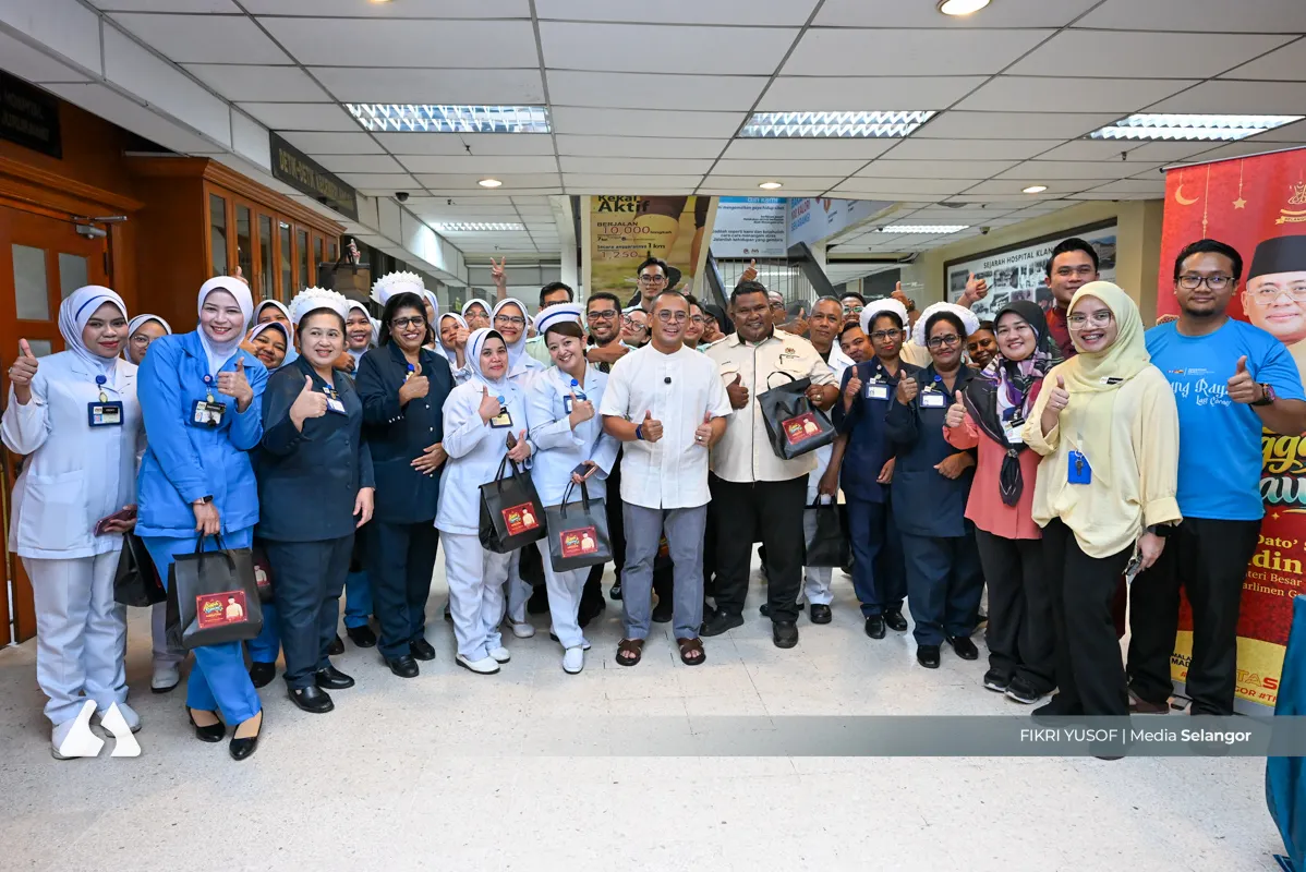 Singgah Syawal: Lebih 1,000 petugas barisan hadapan disantuni, terima juadah Aidilfitri