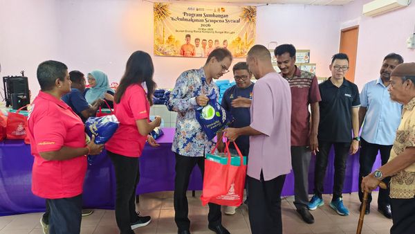70 penduduk DUN Banting terima kotak makanan sumbangan MBI sempena Aidilfitri