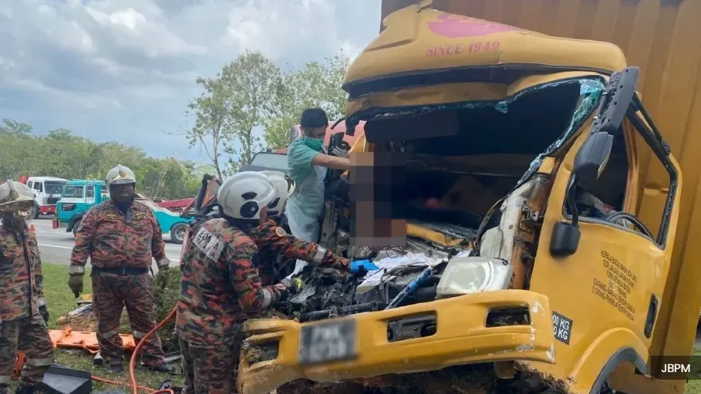 3罗里南北大道连环撞   一司机被夹毙3人受伤