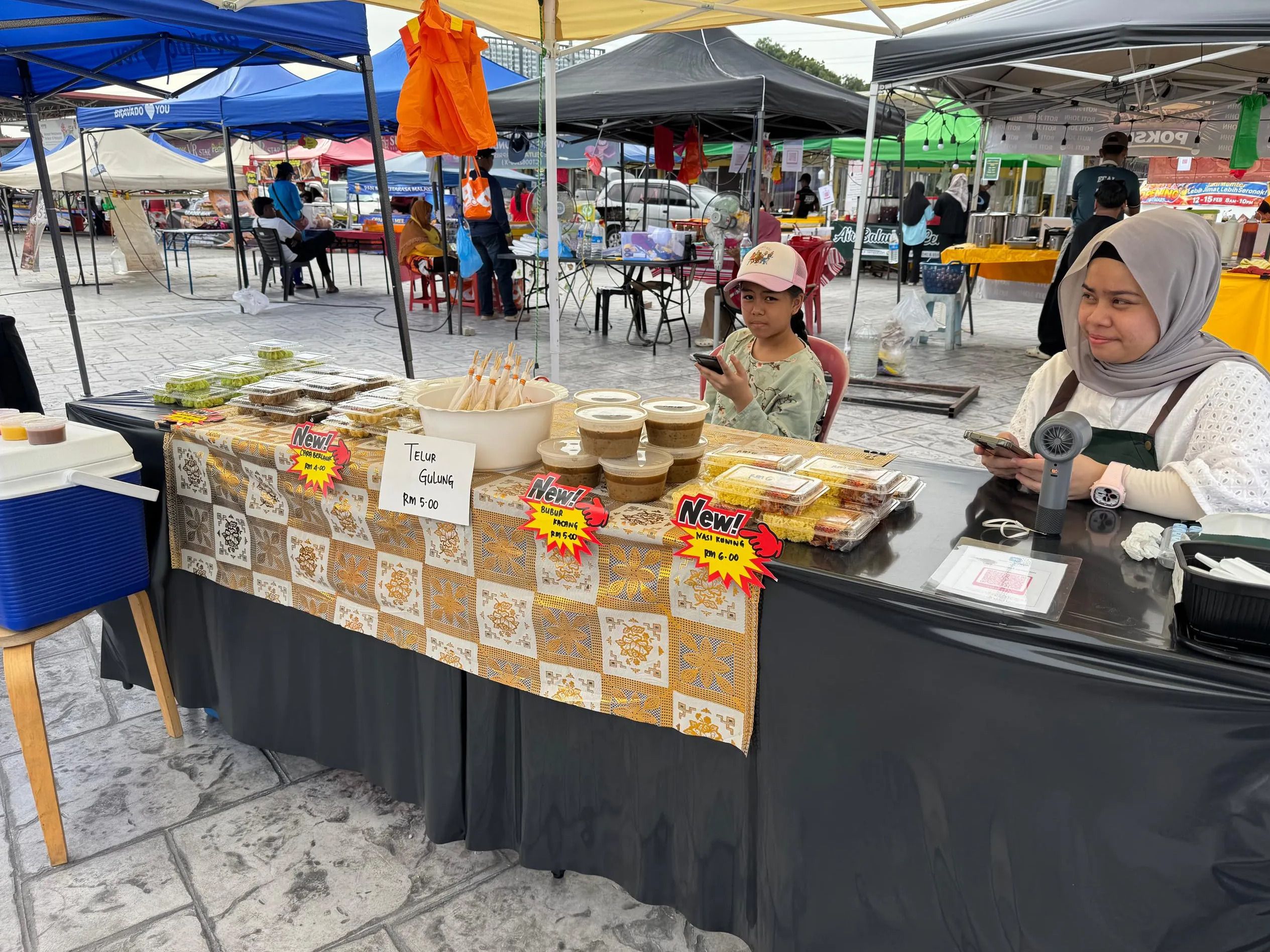 GM Klang uplifts disabled traders at festive bazaars
