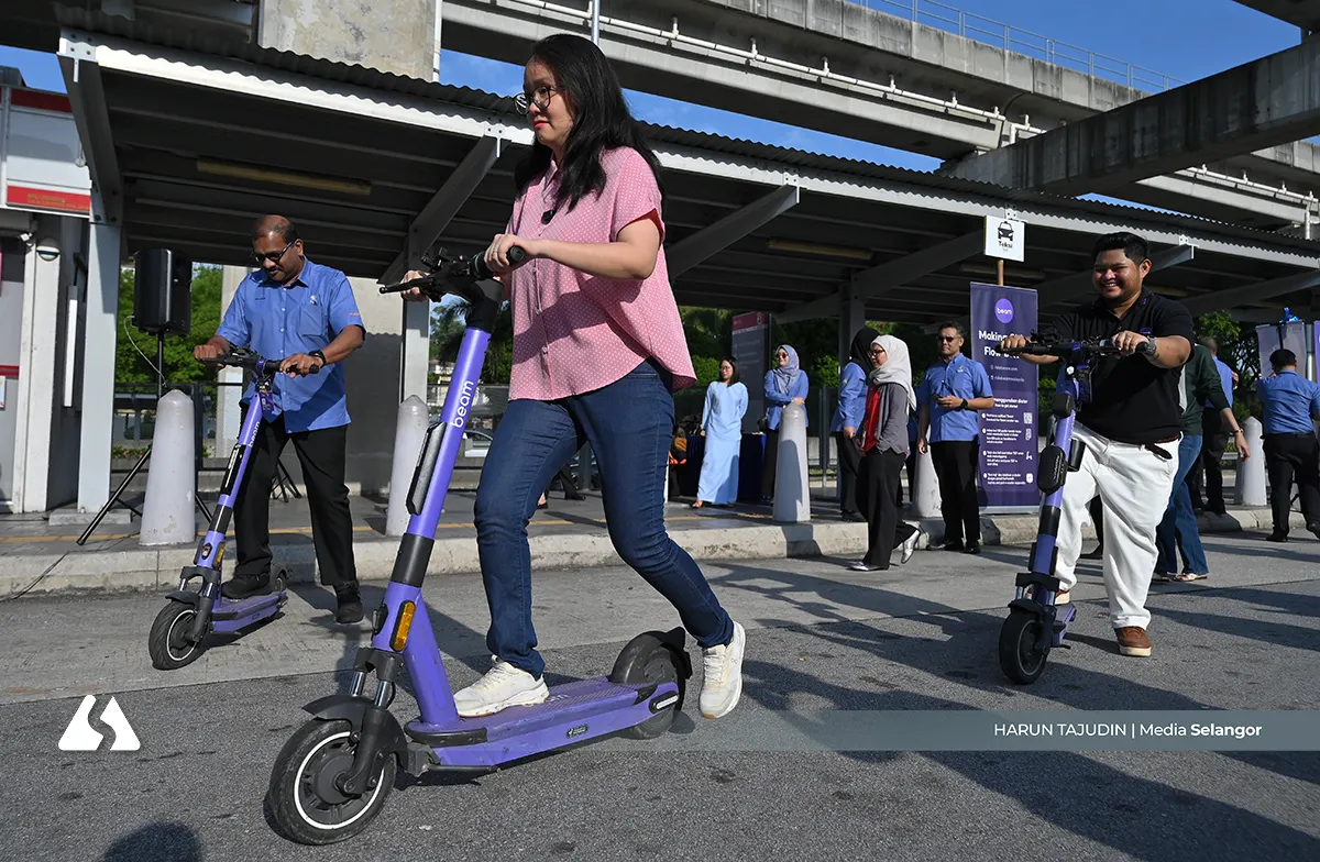 Subang Jaya bike lanes to open in stages, amid mixed reactions from public