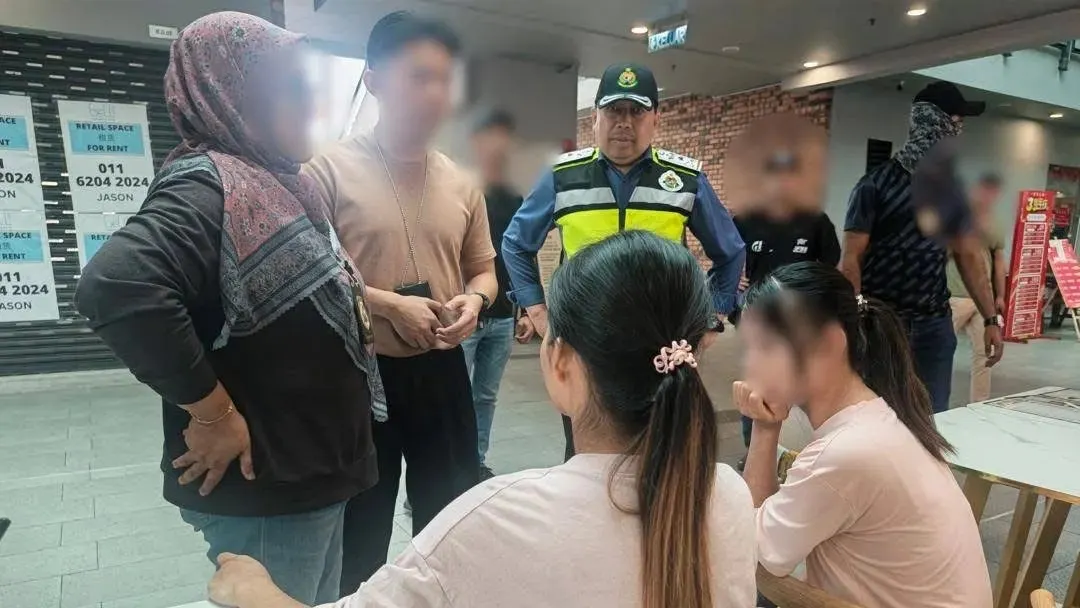 Gudang ‘tertutup’ diserbu, 30 warga asing ditahan imigresen