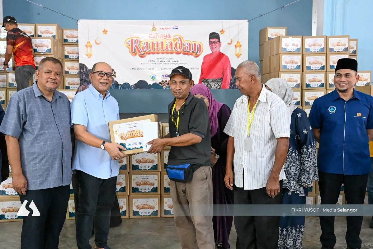 197 individu DUN Morib terima sumbangan Aidilfitri Yayasan TM