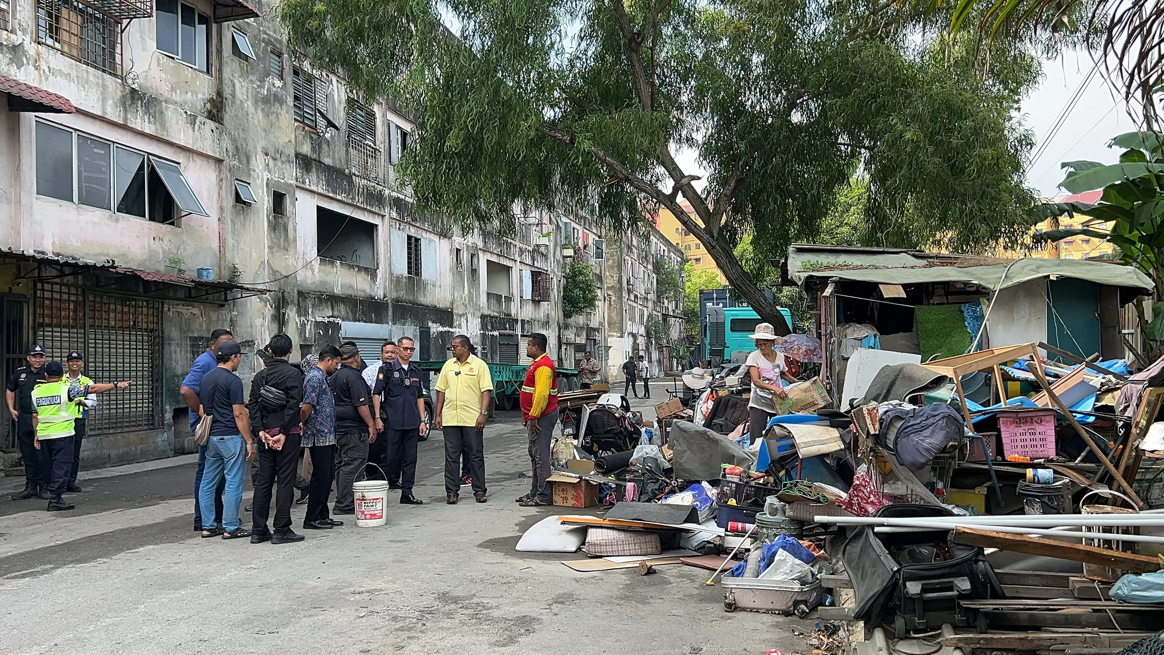 Pengusaha kitar semula haram terima notis pengosongan MBDK