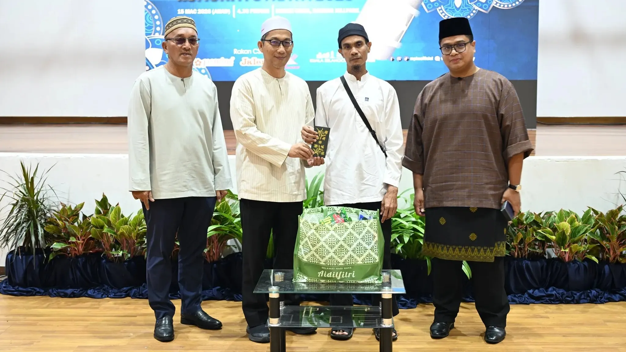 30 asnaf komuniti strata terima bantuan Program Sentuhan Kasih Ramadan MPKS