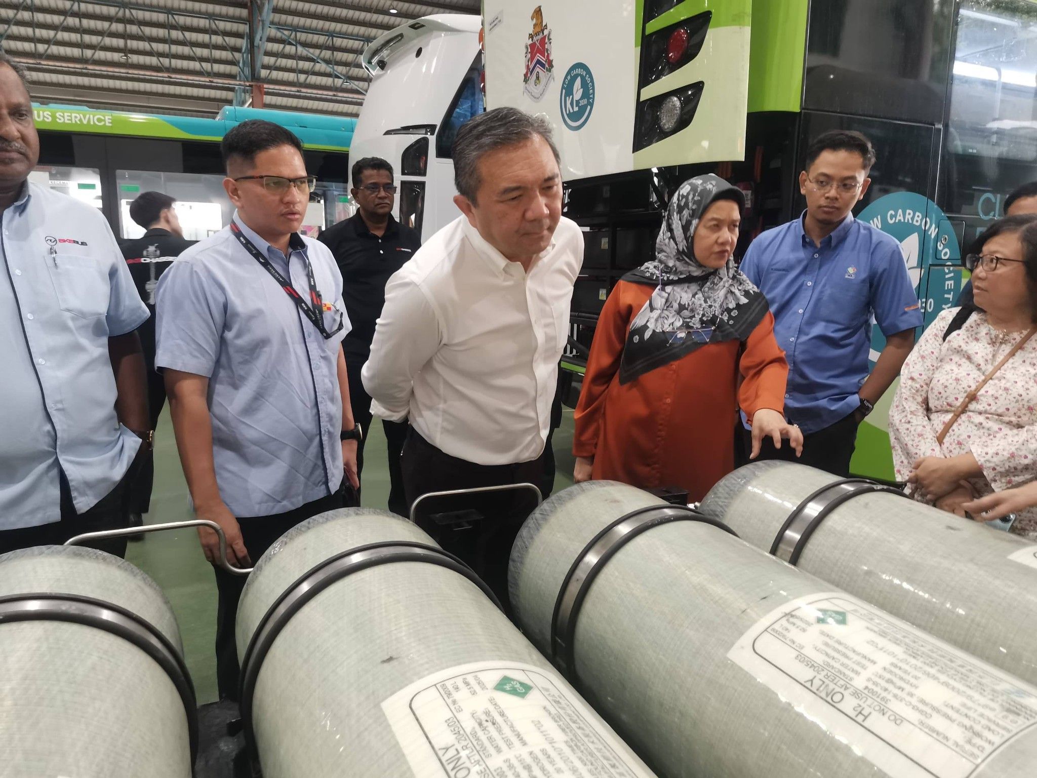 黄思汉视察SKS Bus厂房 聚焦氢能巴士与低碳出行