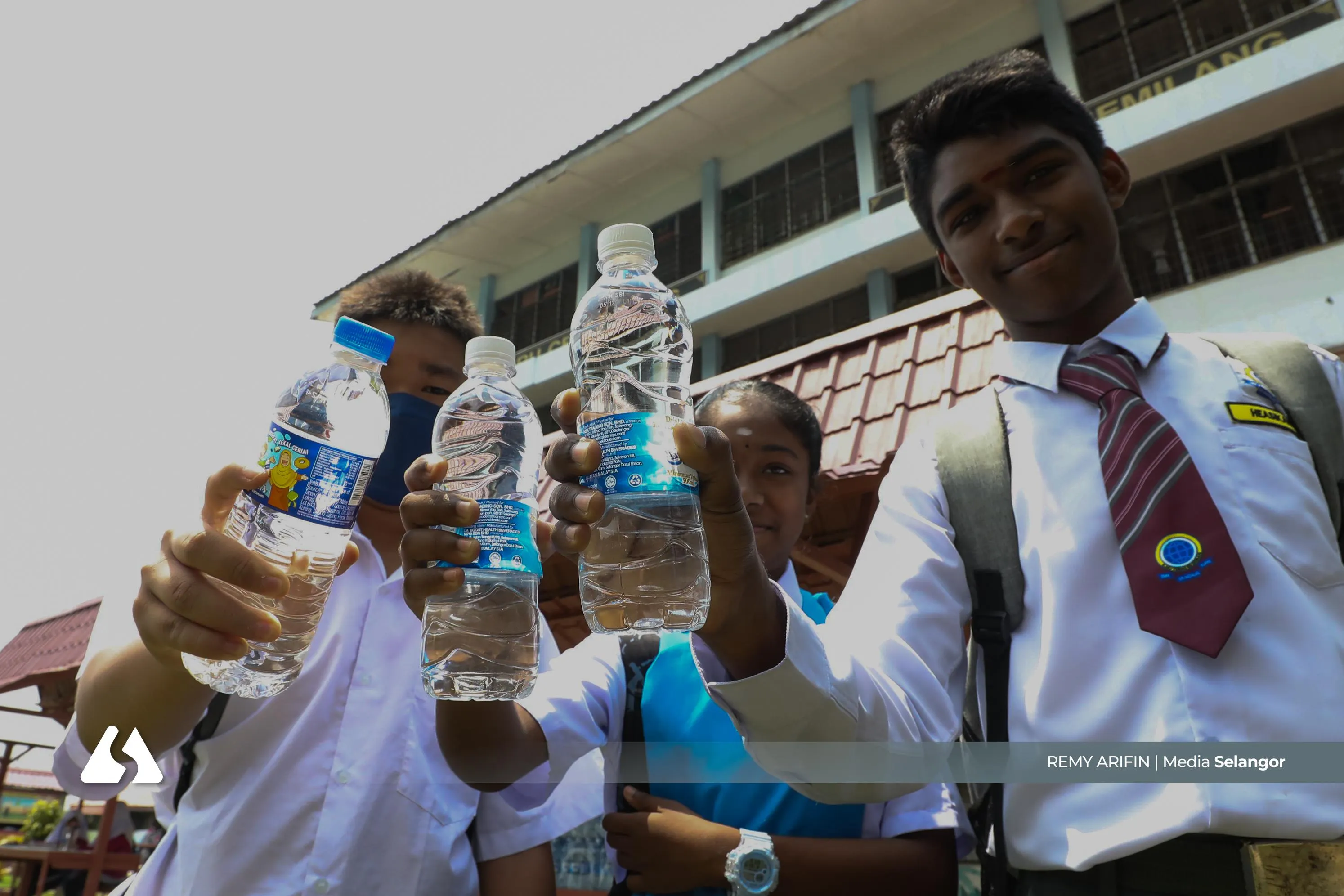 Kempen galak murid minum air bakal diperluas ke seluruh sekolah Selangor