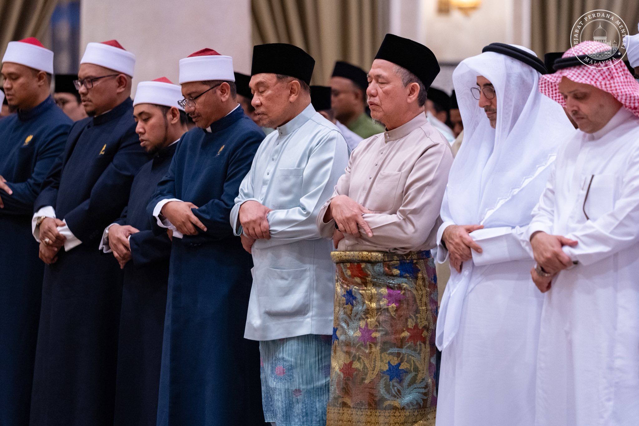 依法调查踩踏可兰经事件 安华驳斥未采取行动指控