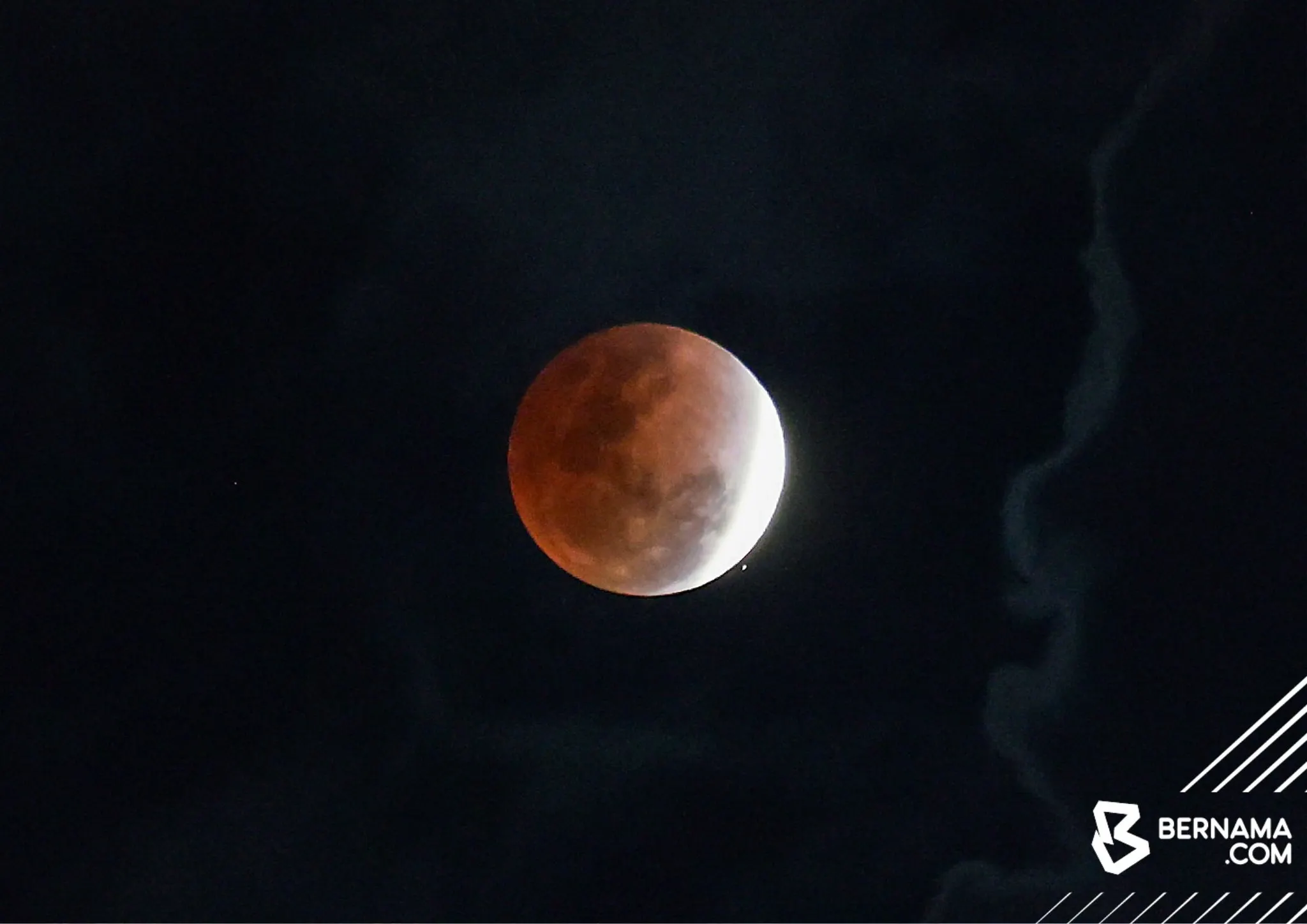 Gerhana bulan penuh fenomena unik pada Ramadan