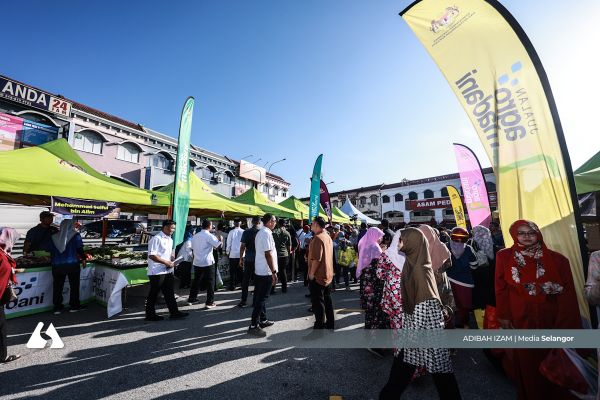 Persiapan Aidilfitri sederhana, orang ramai pilih berjimat elak pembaziran