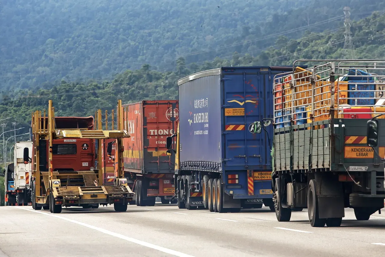 Larangan pemanduan kenderaan barangan, logistik 19, 20, 28 dan 29 Mac