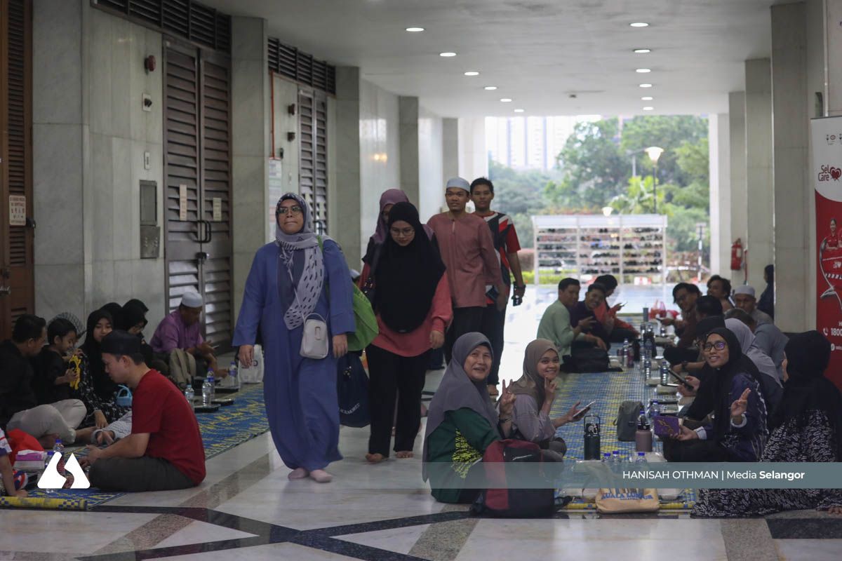 'Di sini makanannya lengkap, kenyang, boleh berjimat'