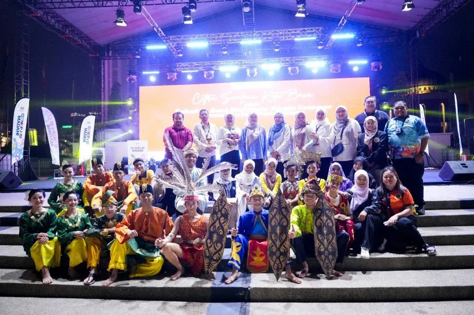 Pendidikan holistik perlu rangkumi akademik, nilai insaniah - Fadhlina