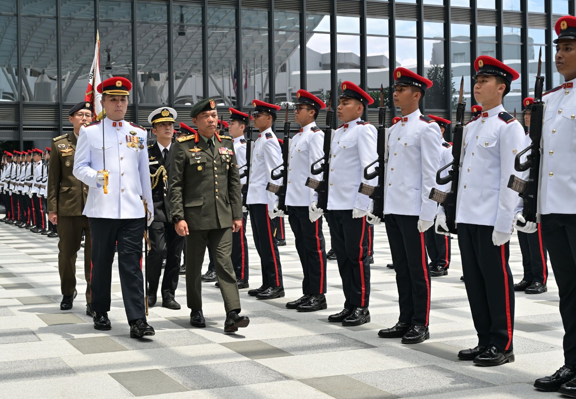 Malaysia, Singapore reaffirm defence ties, close cooperation