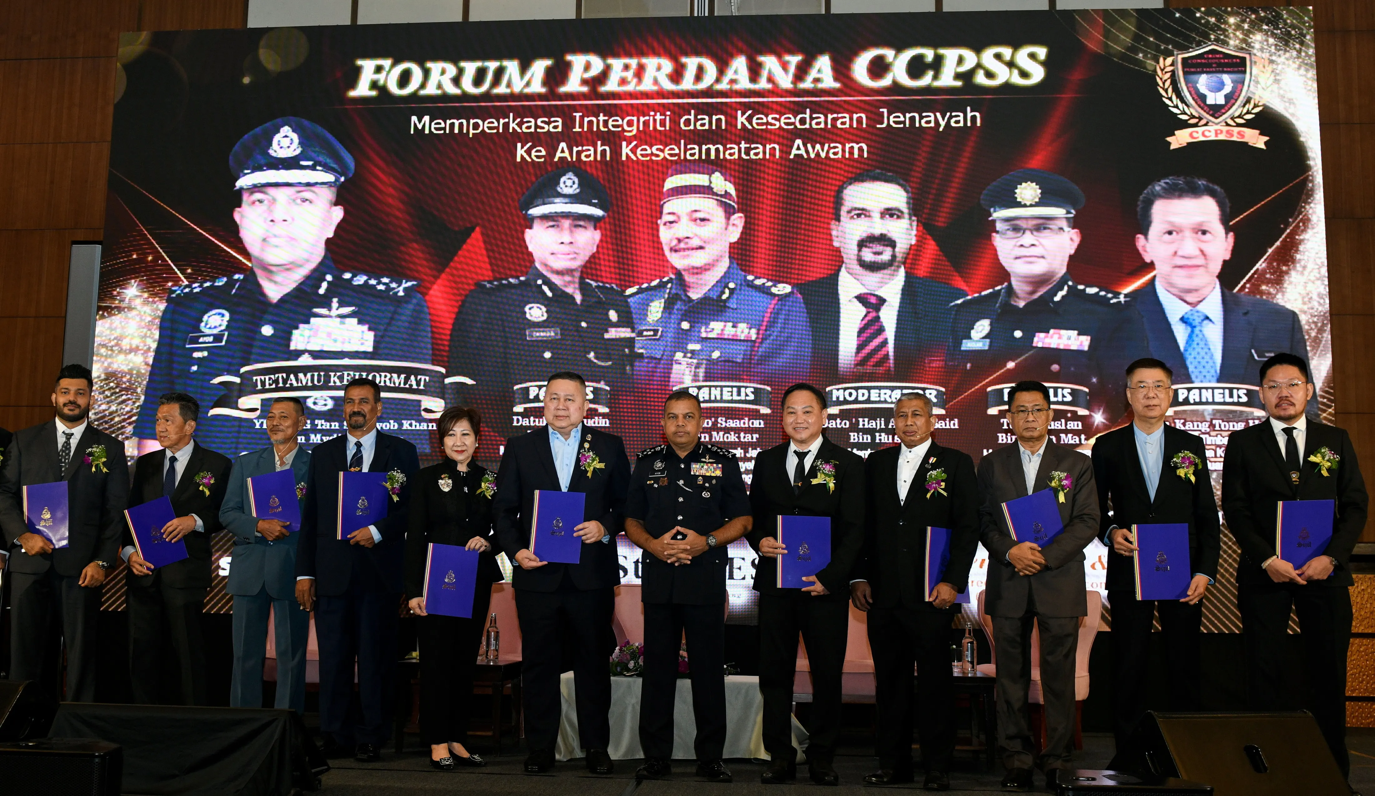 Siasatan jenayah, tatatertib kes pijak kepala sedang dijalankan 