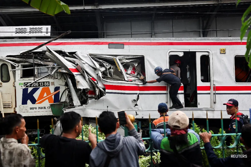 Indonesia commuter train crash toll rises to 14 as rescuers complete evacuation