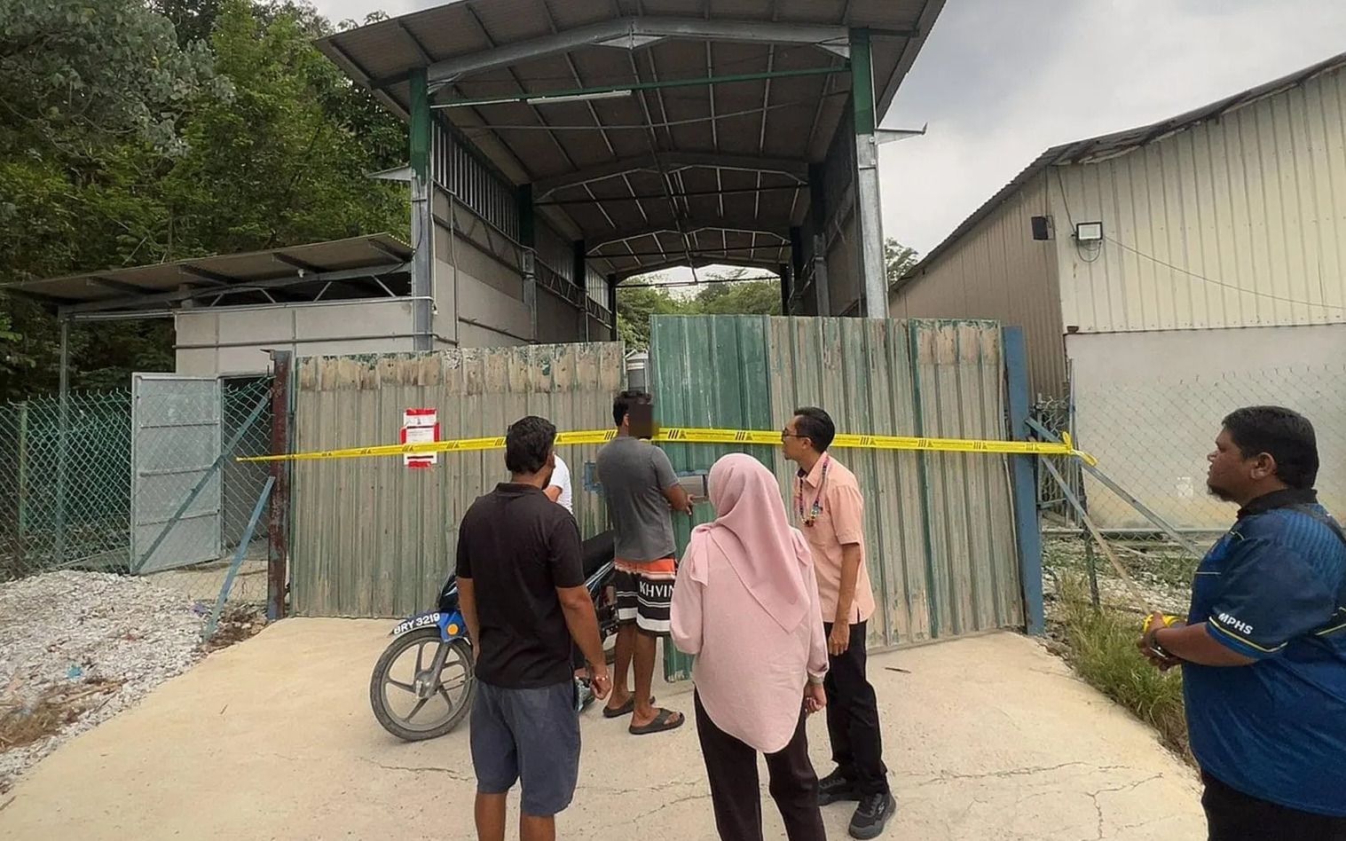 Ladang ayam di Batang Kali diarah tutup akibat gangguan lalat