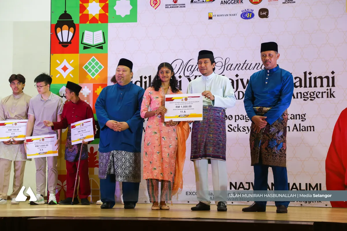 45 atlet Selangor cemerlang SPM terima insentif kewangan