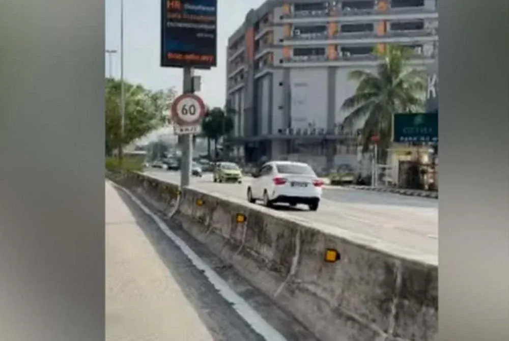 ஜாலான் கிள்ளான் லாமாவில் காரை எதிர்த்திசையில் செலுத்திய இ-ஹெய்லிங் ஓட்டுநருக்குச் சிறை மற்றும் அபராதம்