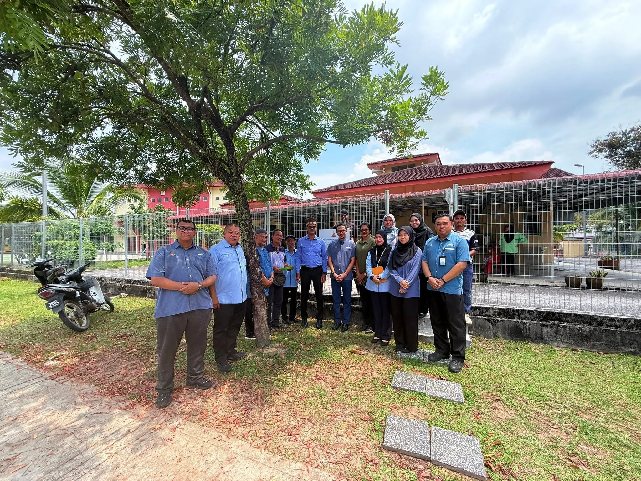 Pagar surau kampung Orang Asli siap dibaik pulih, tingkat keselamatan, keselesaan