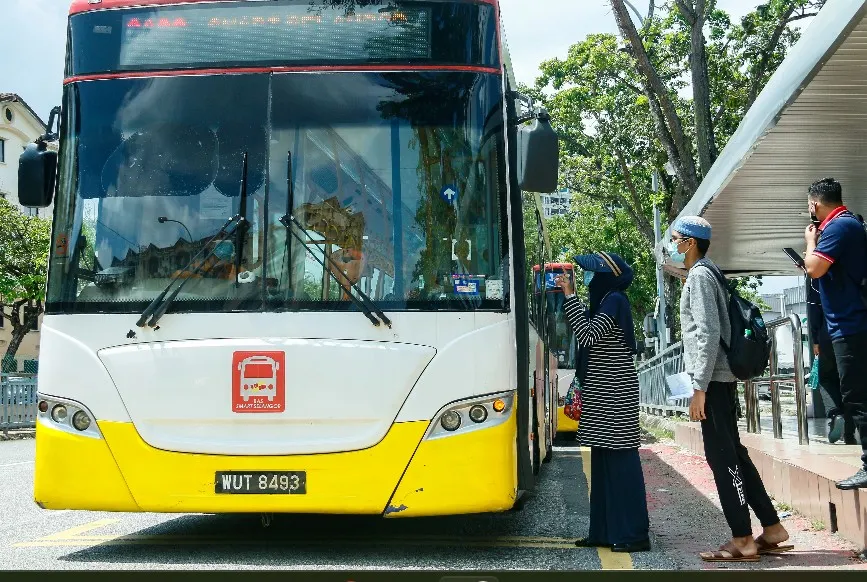 雪州精明巴士逐步电动化   2030年全面转型EV巴士