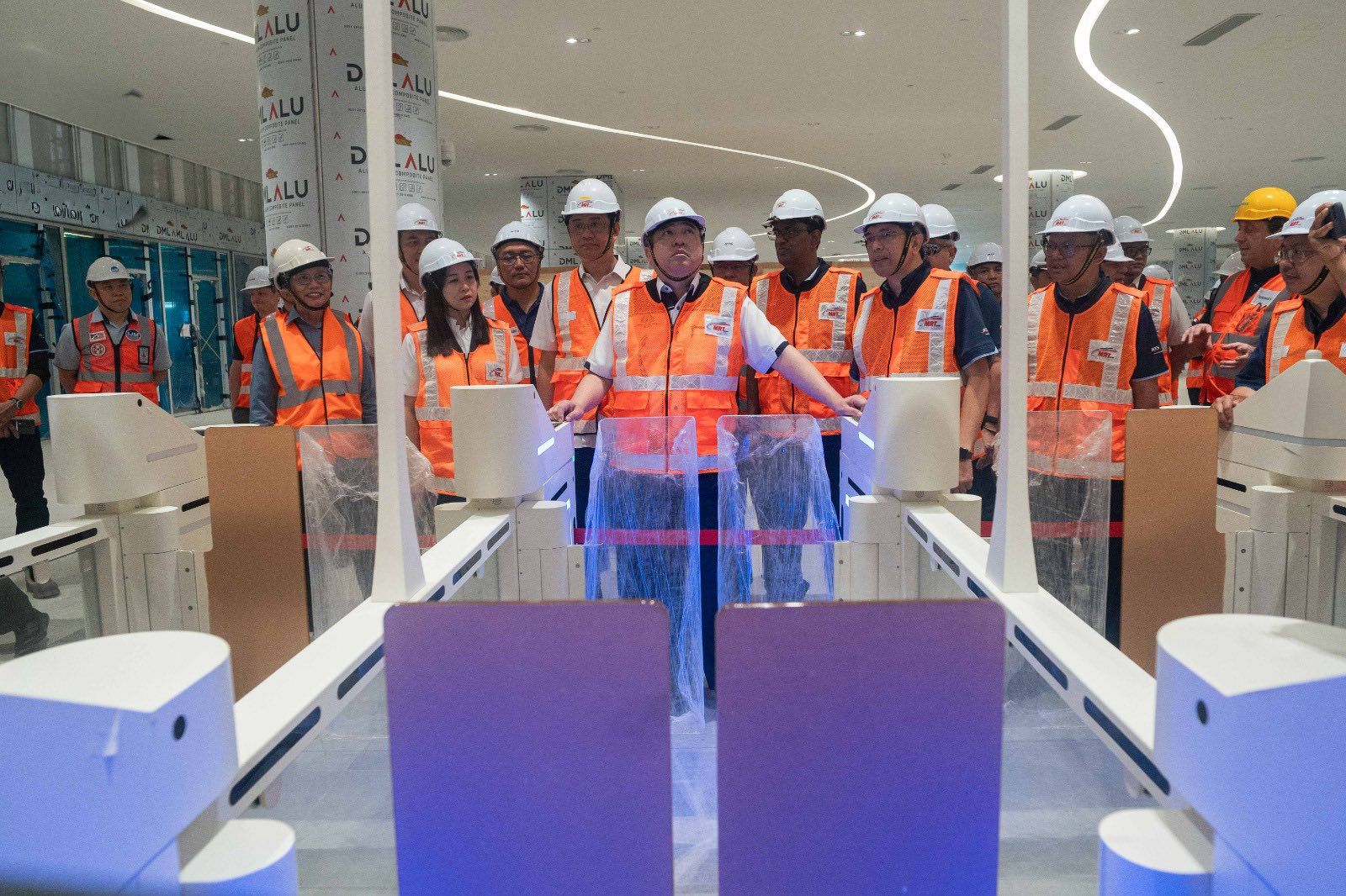 陆兆福亲率队巡视马新捷运工程  聚焦提升通关效率做好交通疏导