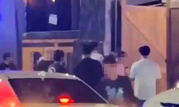 Merusuh depan pusat hiburan di Kepong, 13 lelaki tempatan ditahan