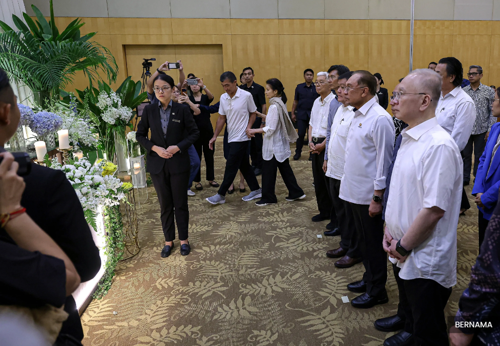 PM pays final respects to Tun Dr Ling