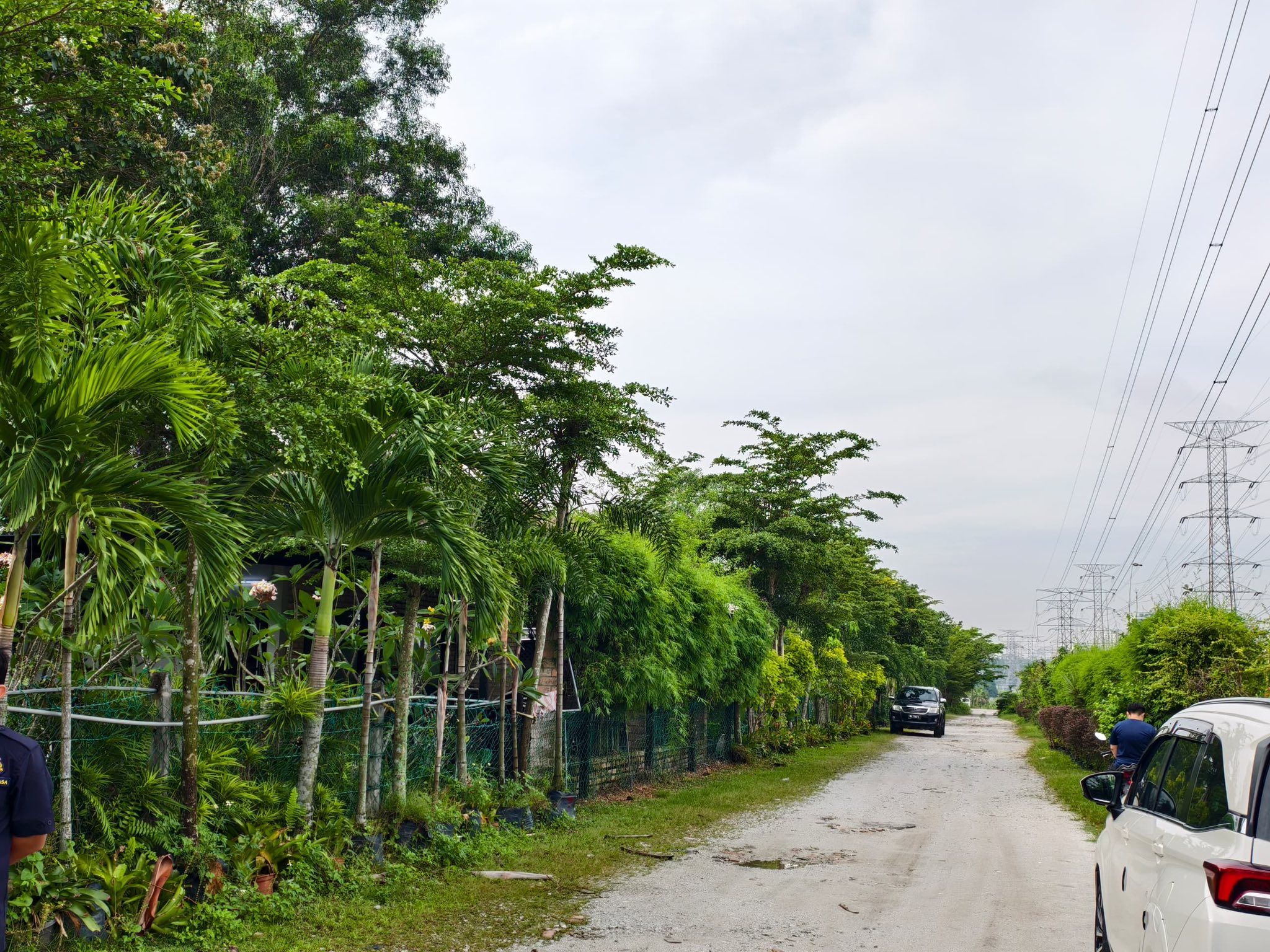 黄瑞林率队考察千百家保留地 以安顿白沙罗数宗教场所
