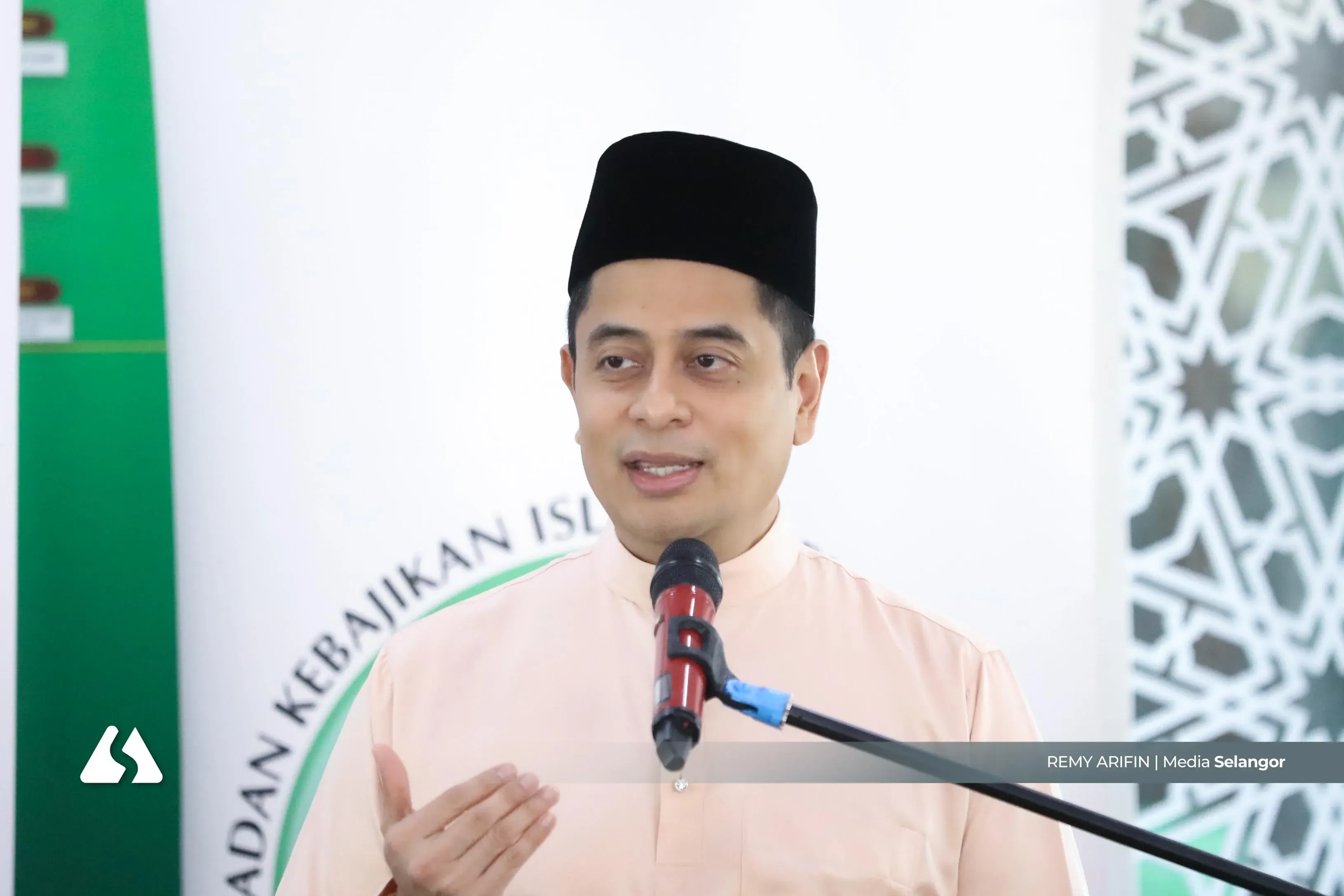 சிலாங்கூர் சுல்தானை இழிவுபடுத்தும் சமூக ஊடகப் பதிவுகள்: கடுமையான நடவடிக்கை எடுக்க வலியுறுத்தல்