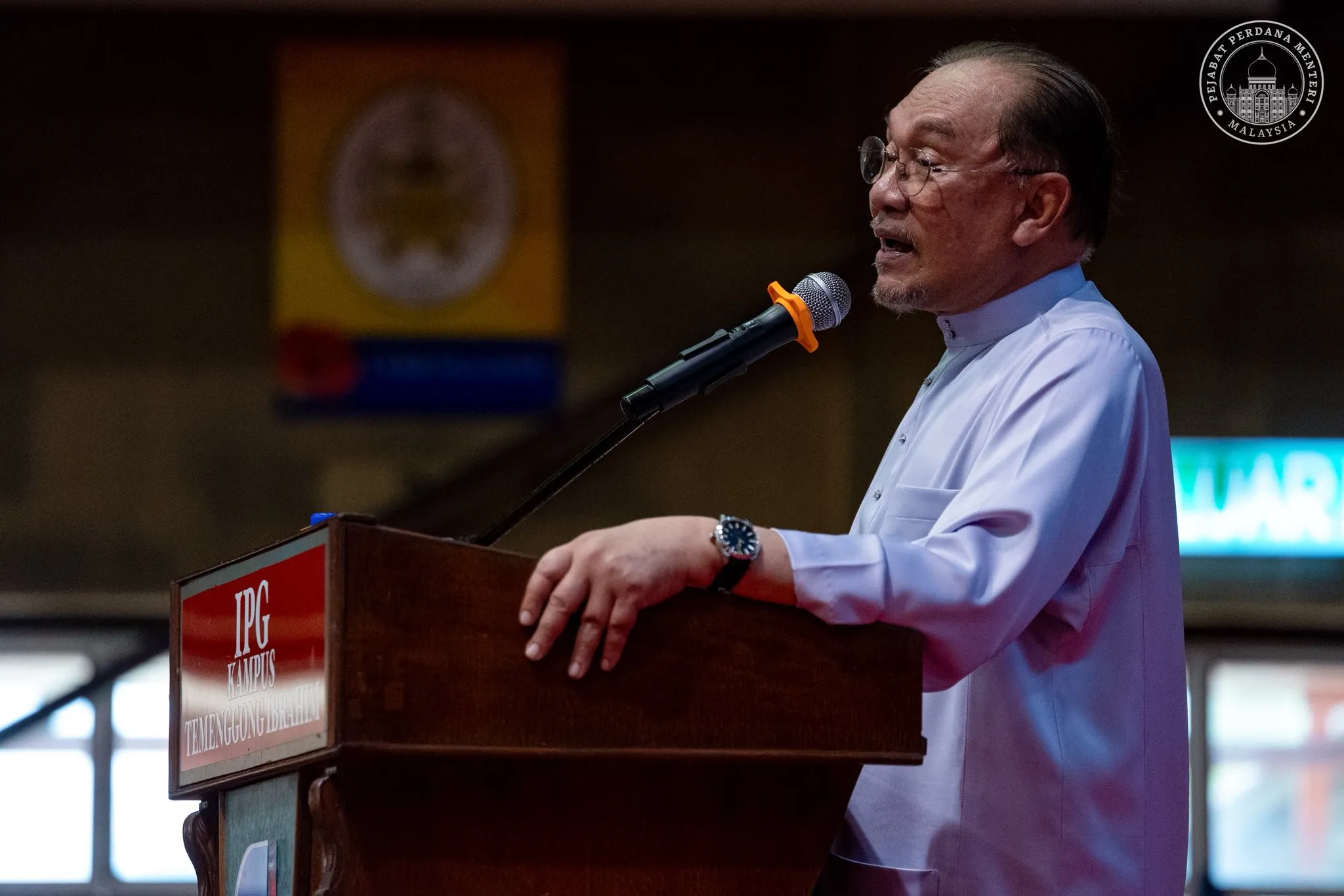 Govt mulls road tax cut for diesel vehicles