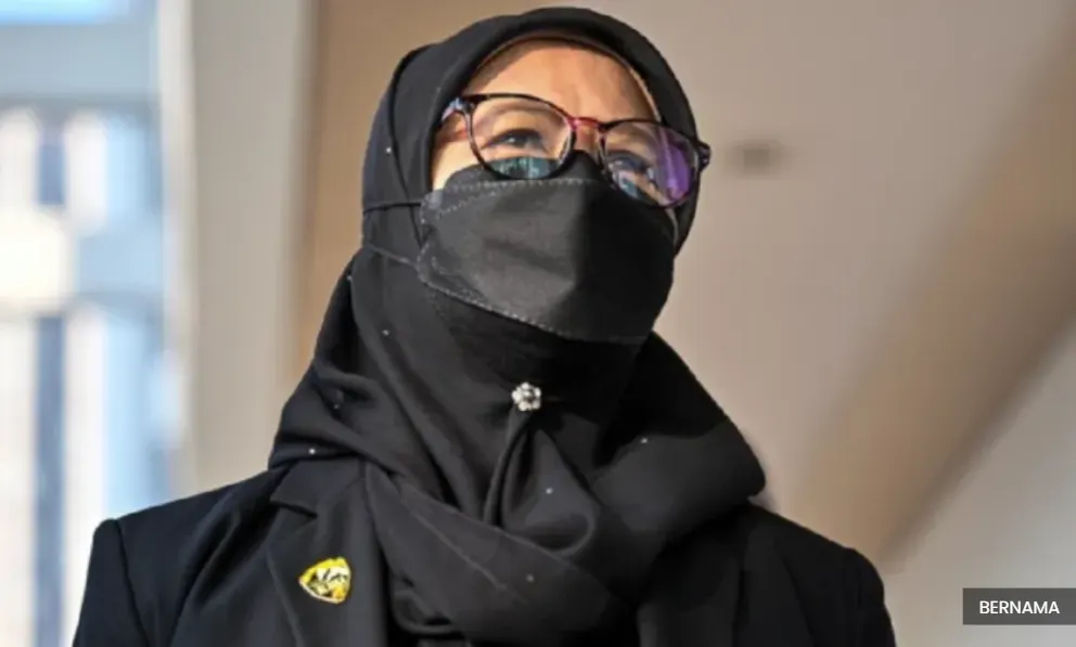 涉嫌收列管废料管理公司2.1万  环境局副总监面对6控状不认罪 