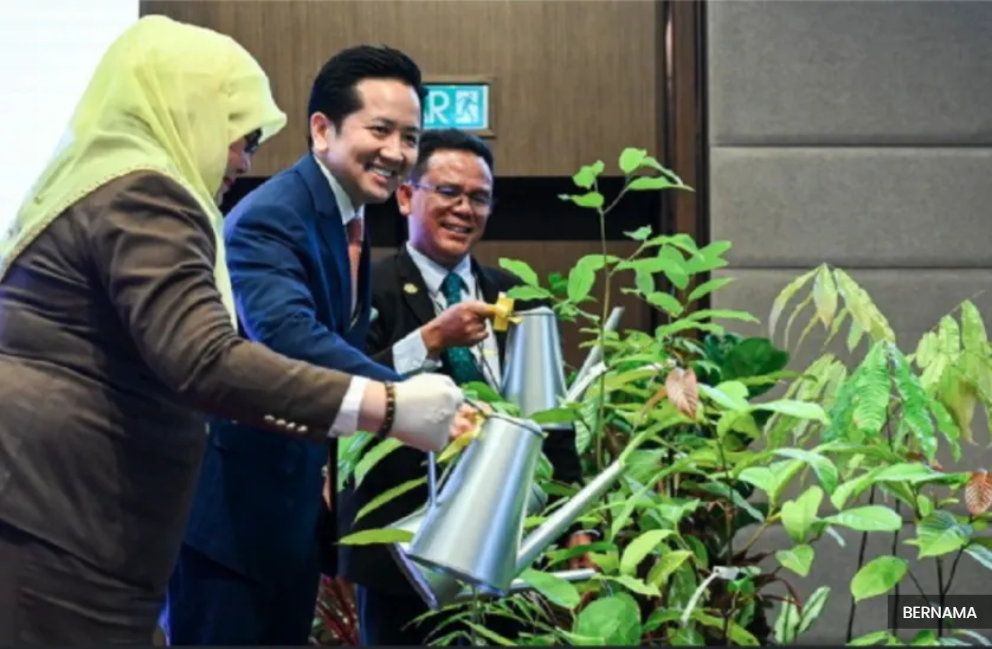 政府研究推迟实施碳税制   亚瑟：以免商民雪上加霜