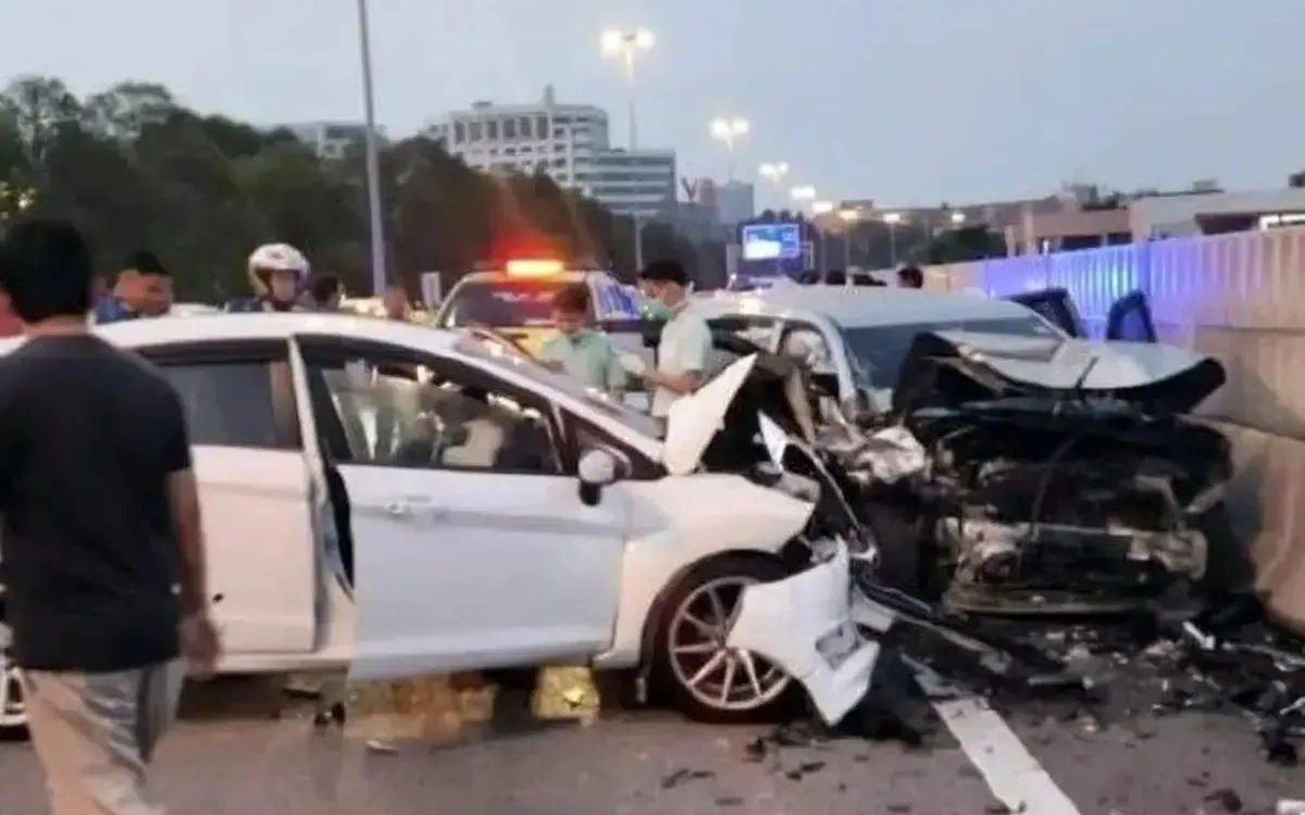 MEX crash: Military officer being probed for murder after hitting tourists