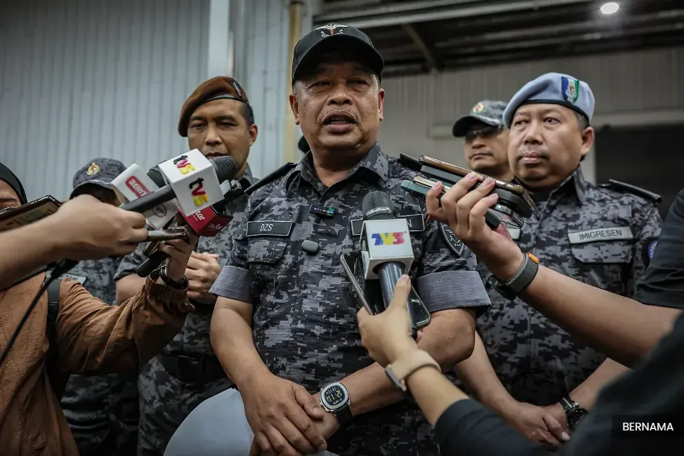 Sindiket pemalsuan dokumen imigresen tumpas, tiga warga Sri Lanka ditahan