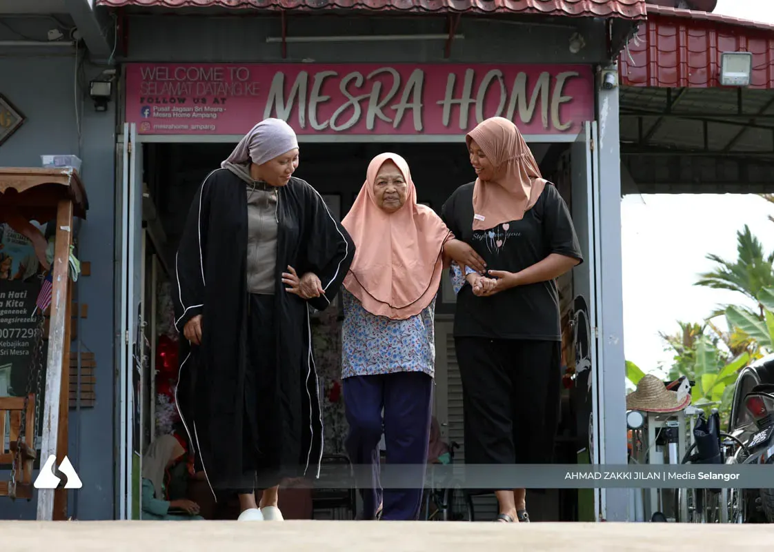 Selangor empowers senior citizens with income-earning skills