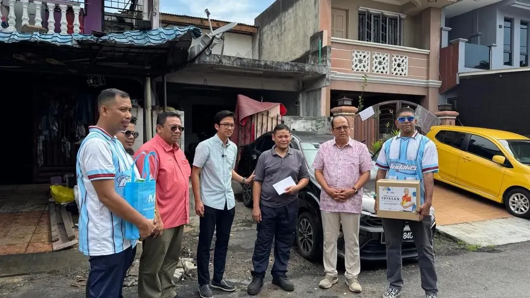 Tiga keluarga mangsa kebakaran terima bantuan RM15,000