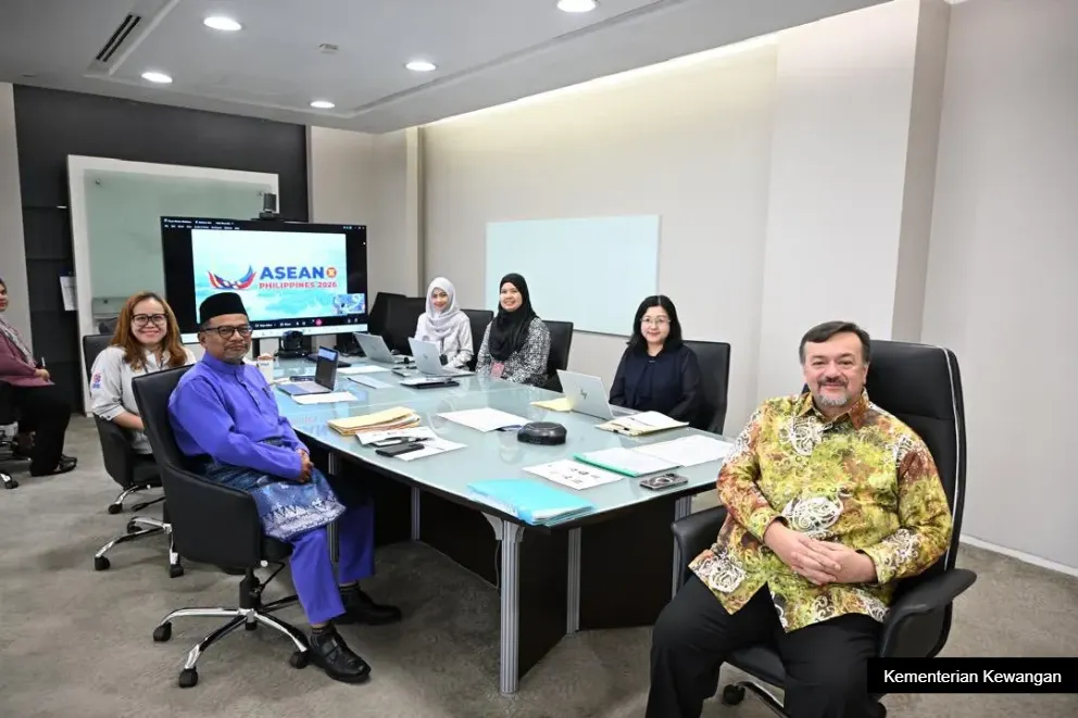 东盟财长会议欢迎300亿美元融资建议