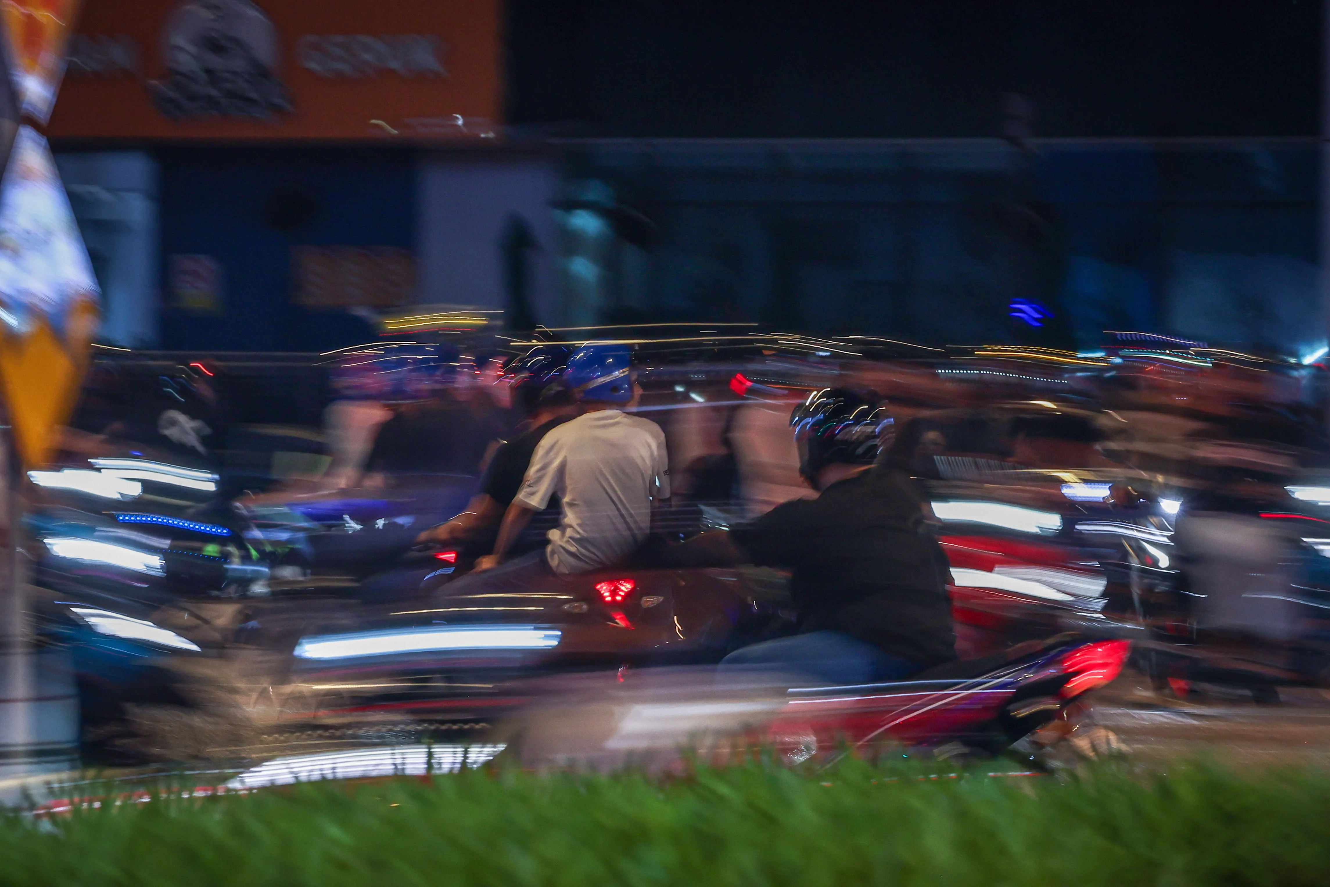 Mat rempit lawan arus elak polis gagal, 751 saman dikeluarkan