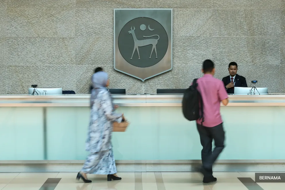 Bank Negara keeps OPR at 2.75 pct
