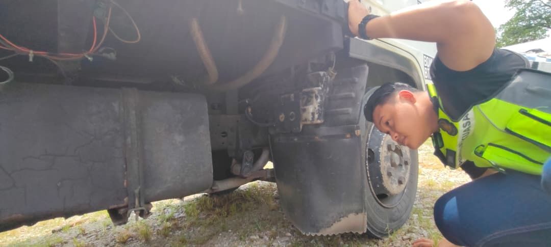 KPDN Selangor tumpas cubaan seludup diesel di Klang