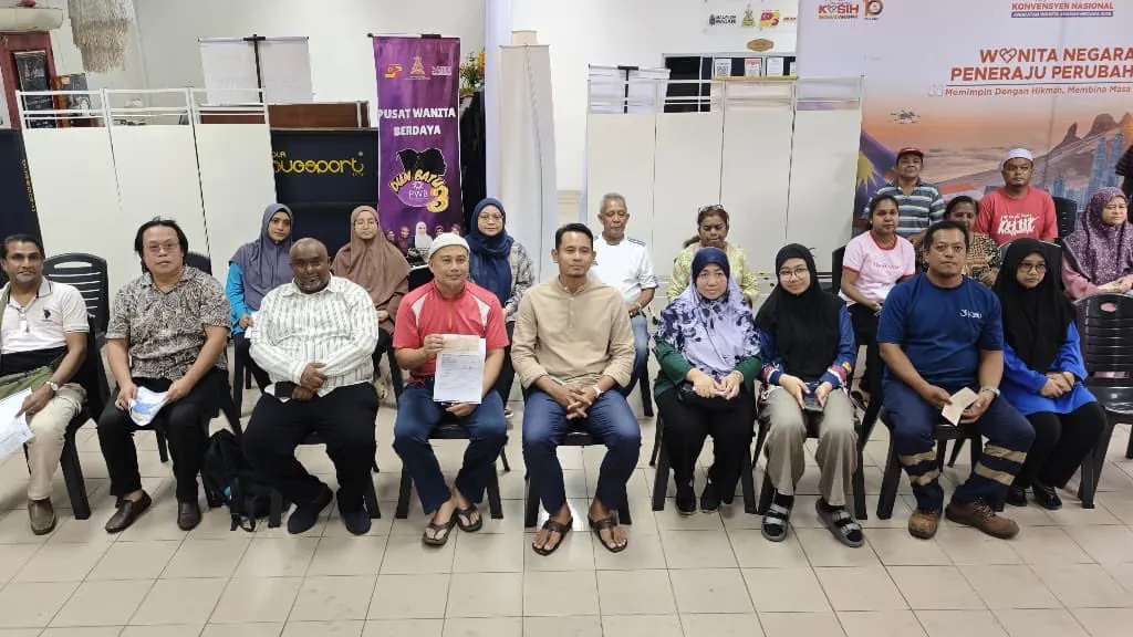 19 pelajar DUN Batu Tiga terima bantuan kemasukan ke universiti