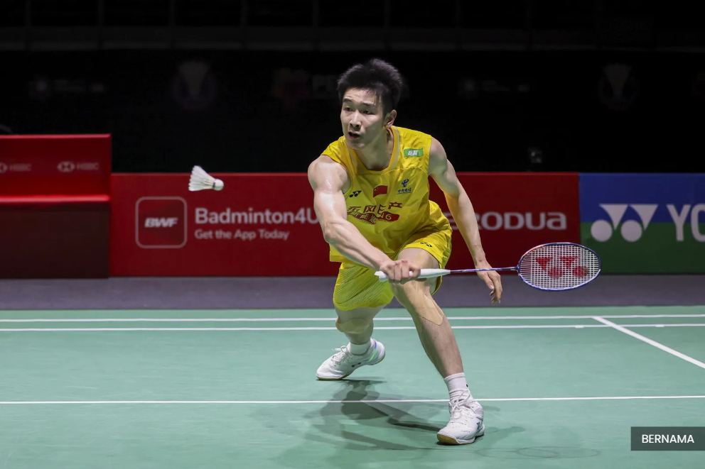 Shi Feng retains Malaysia masters title