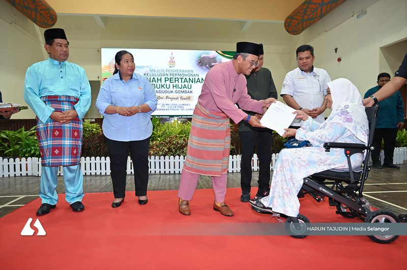 Selangor resolves half-century Buku Hijau land issue involving 161 participants