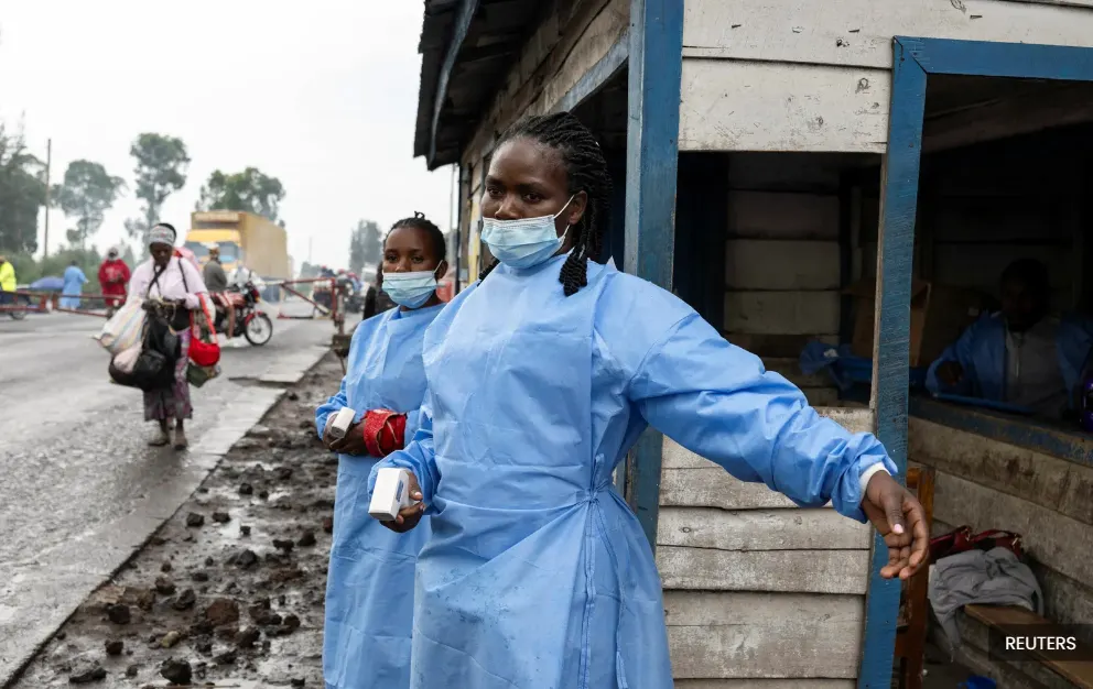 Countries tighten travel rules as Ebola risk rises